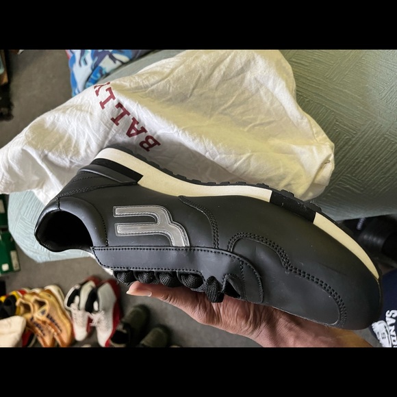 Size 10 - Picture 2 of 8